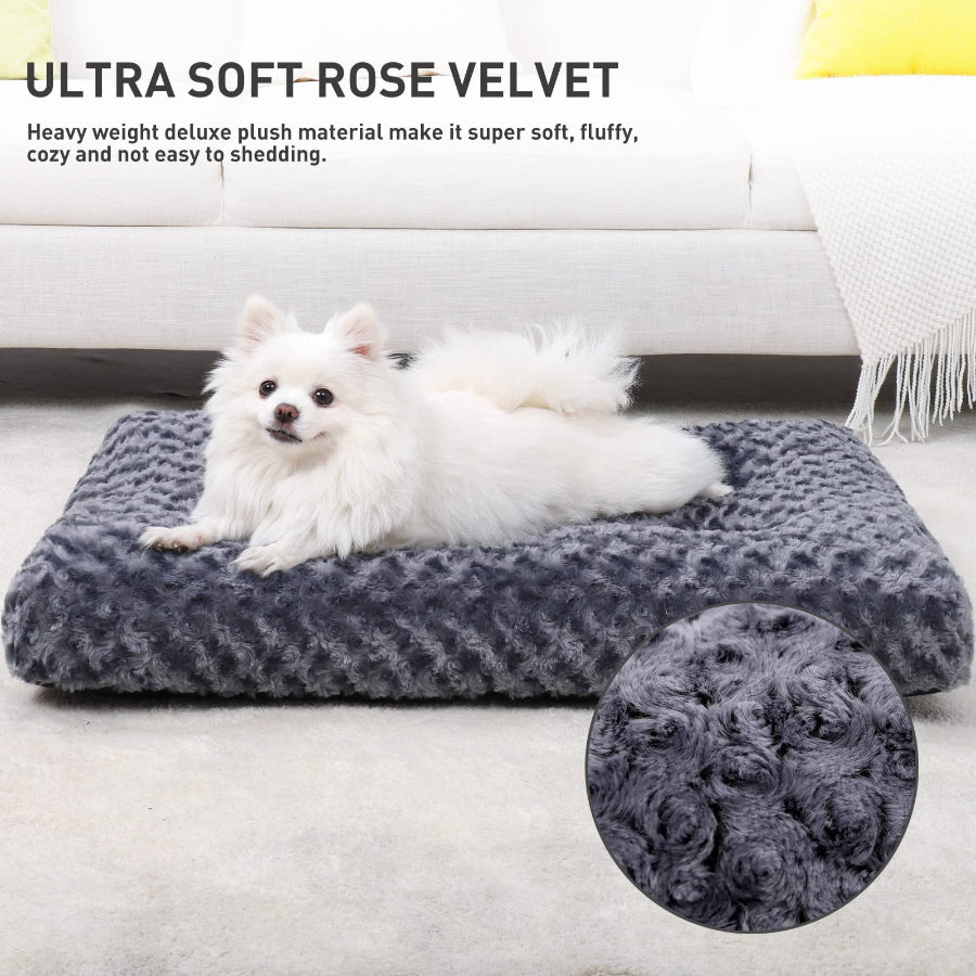 Dark grey textured surface of the Dogegis™ calming pet sleeping mat